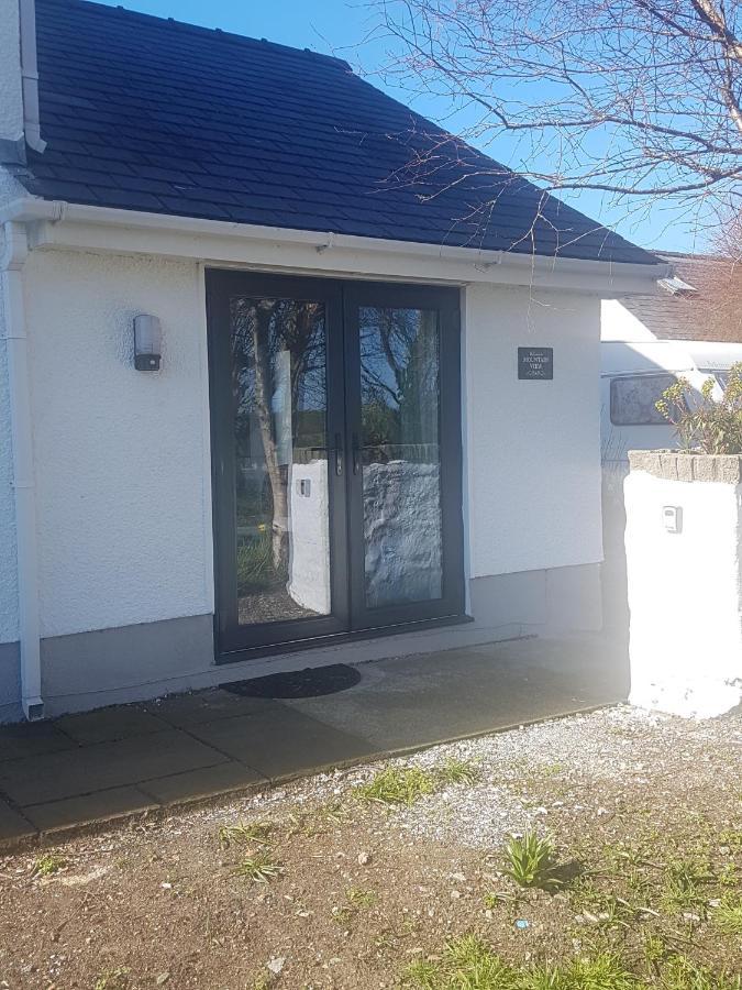 Bryngwran Mountain View Apartment - Short Drive To Beaches מראה חיצוני תמונה