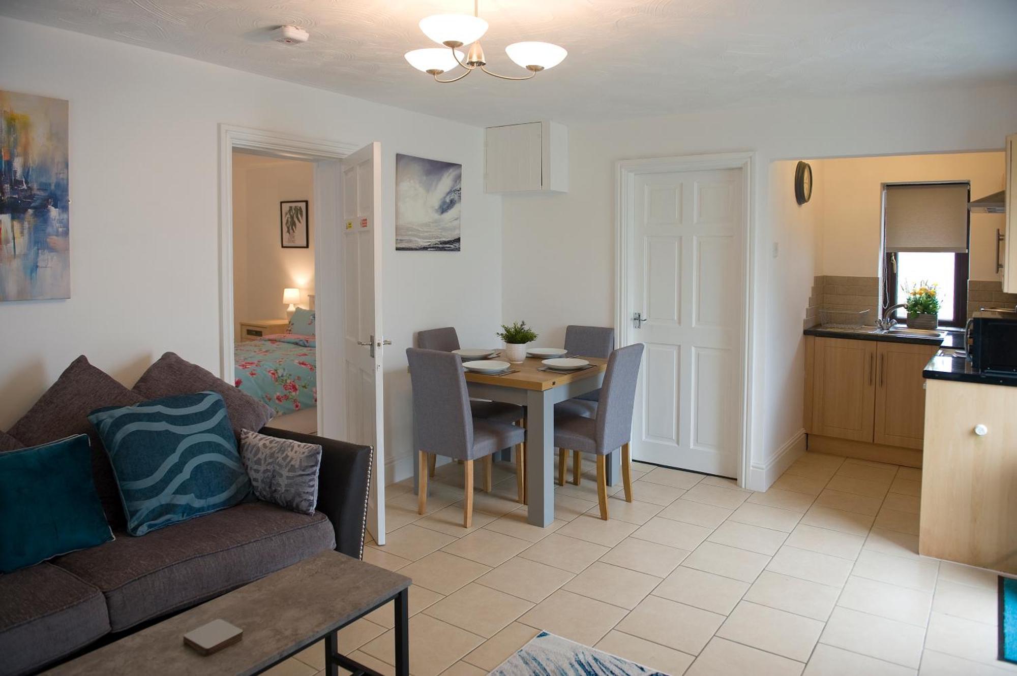 Bryngwran Mountain View Apartment - Short Drive To Beaches מראה חיצוני תמונה